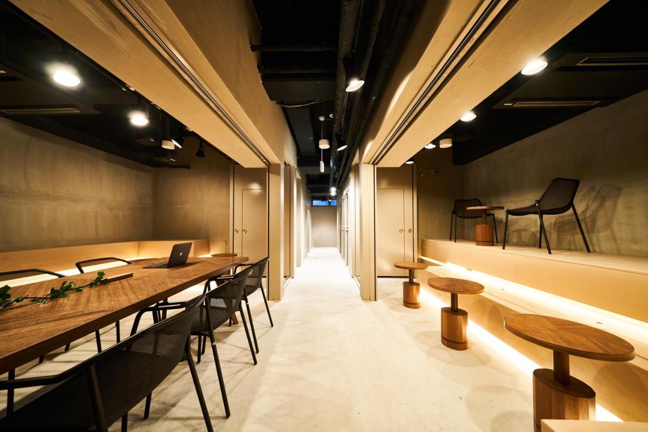 אוסקה &And Hostel Shinsaibashi East מראה חיצוני תמונה