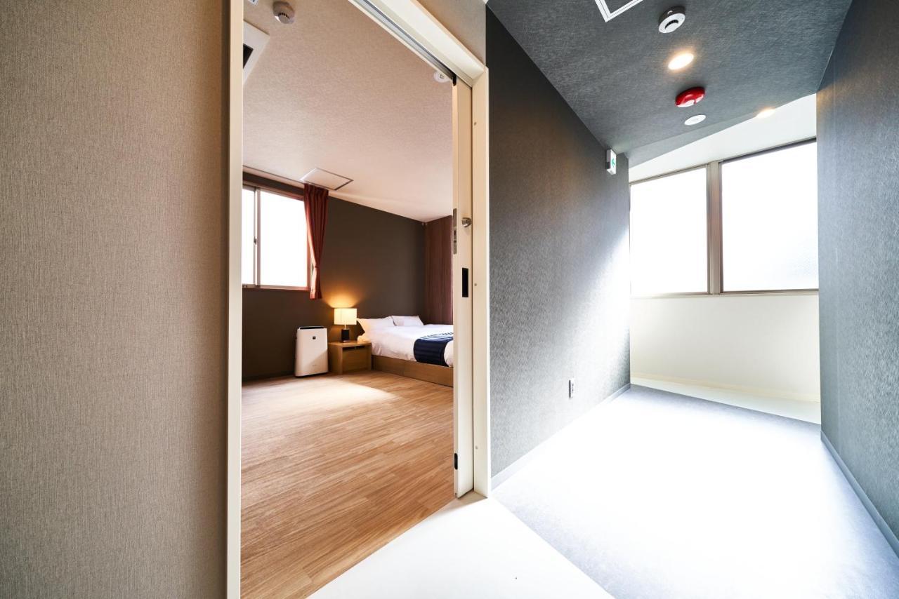 אוסקה &And Hostel Shinsaibashi East מראה חיצוני תמונה