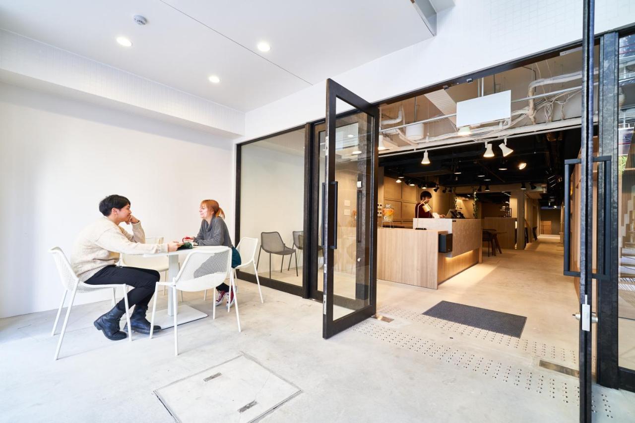 אוסקה &And Hostel Shinsaibashi East מראה חיצוני תמונה