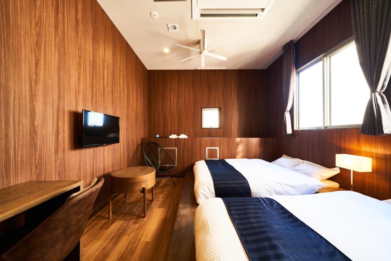 אוסקה &And Hostel Shinsaibashi East מראה חיצוני תמונה